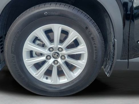 Certified 2024 Toyota Grand Highlander FWD image 25