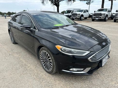 Used 2018 Ford Fusion Titanium AWD/4WD image 2
