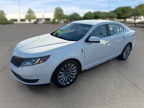 Used 2013 Lincoln MKS image 3