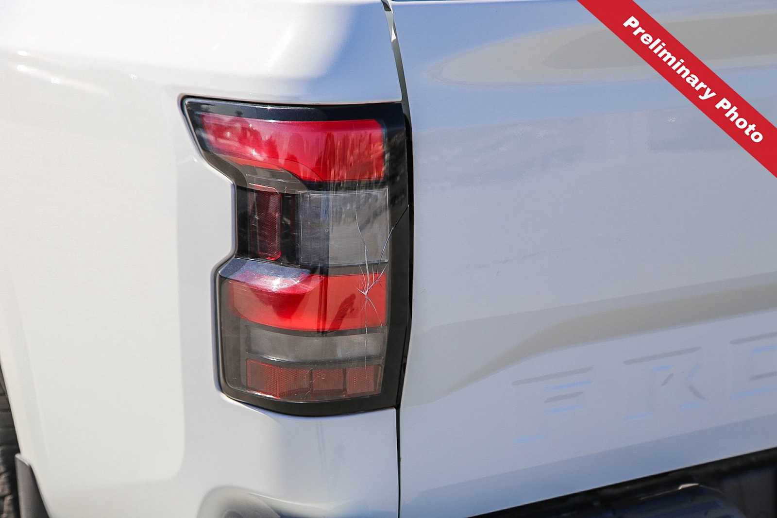 Used 2022 Nissan Frontier SV RWD image 9