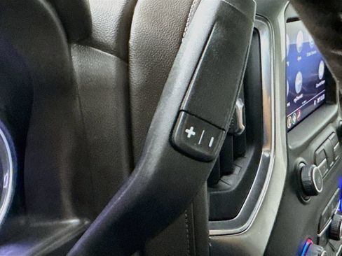 Used 2019 Chevrolet Silverado 1500 LTZ RWD image 19