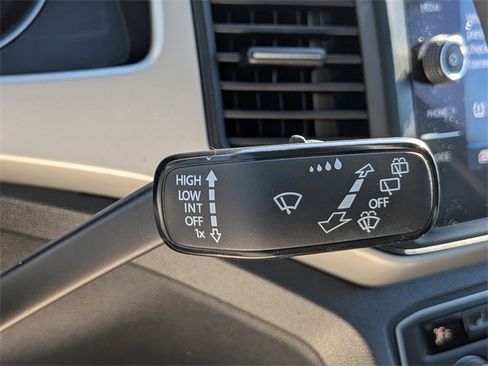 Used 2021 Volkswagen Atlas SE image 28