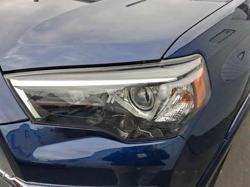 Used 2020 Toyota 4Runner Limited image 10