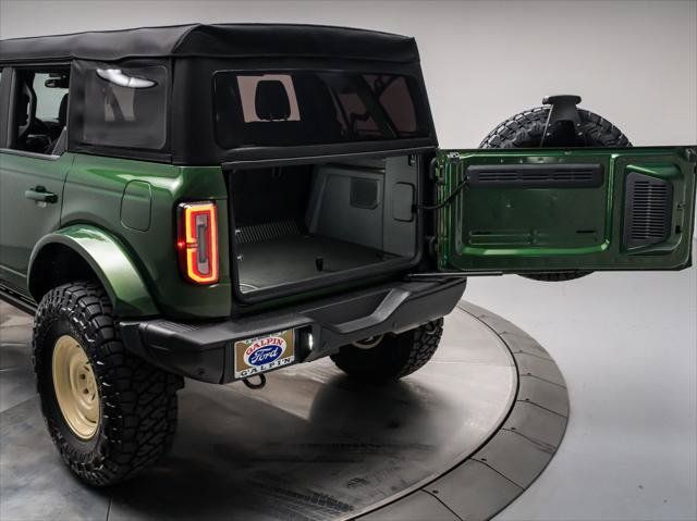 New 2025 Ford Bronco Badlands w/ Sasquatch Package AWD/4WD image 11