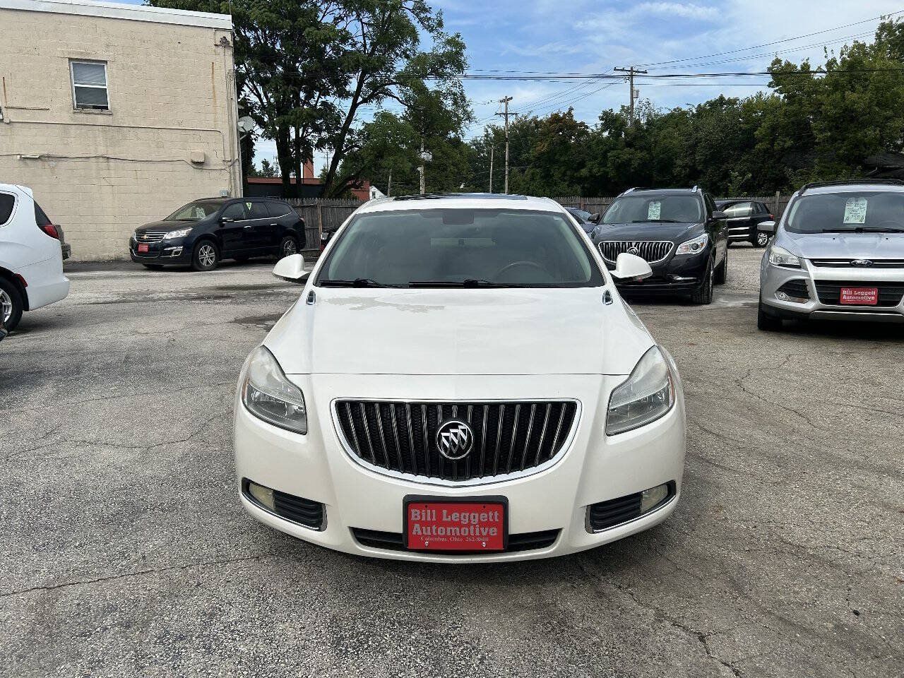 Used 2012 Buick Regal Leather FWD image 3