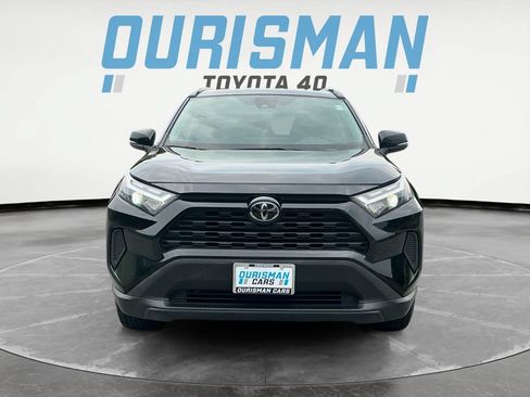 Used 2024 Toyota RAV4 XLE AWD/4WD image 2