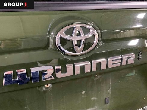 Certified 2022 Toyota 4Runner TRD Sport w/ Technology Package AWD/4WD image 31
