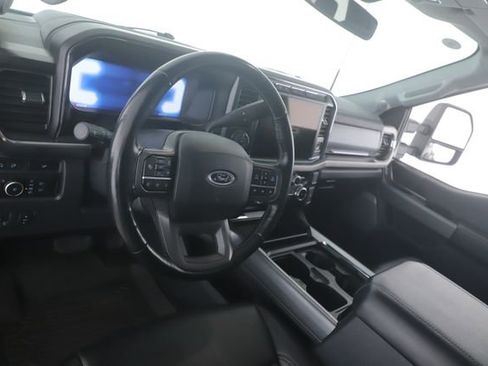 Used 2023 Ford F250 Lariat w/ Lariat Ultimate Package AWD/4WD image 17