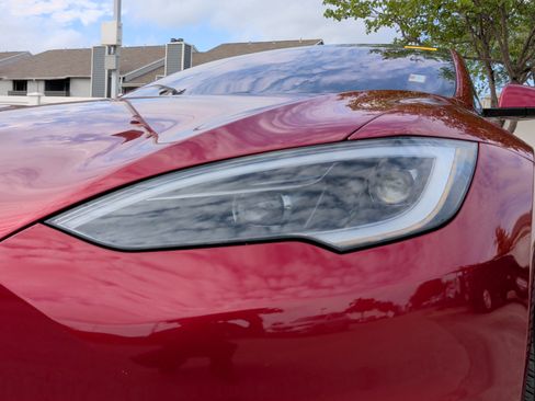 Used 2023 Tesla Model S AWD/4WD image 3