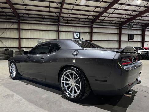 Used 2016 Dodge Challenger R/T Plus image 8
