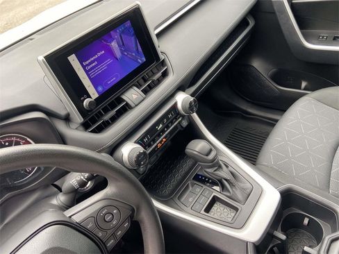 Used 2024 Toyota RAV4 XLE w/ Convenience Package image 23
