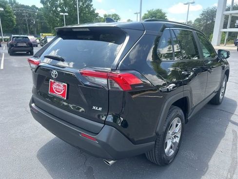Used 2024 Toyota RAV4 XLE FWD image 7