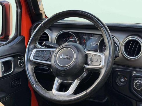 Used 2019 Jeep Wrangler Unlimited Rubicon image 31