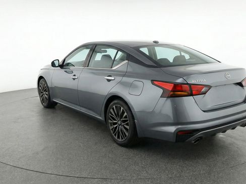 Used 2025 Nissan Altima 2.5 SV image 6