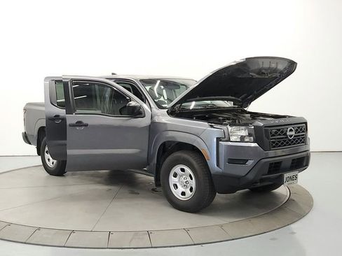 Used 2022 Nissan Frontier S image 9