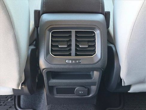 Used 2018 Volkswagen Tiguan S AWD/4WD image 17