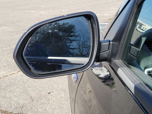 Used 2025 Kia Seltos LX AWD/4WD image 10