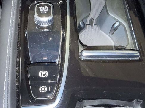 Used 2025 Volvo S60 T8 Ultra AWD/4WD image 22