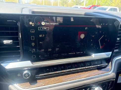 New 2026 GMC Sierra 1500 Elevation w/ Preferred Package AWD/4WD image 13