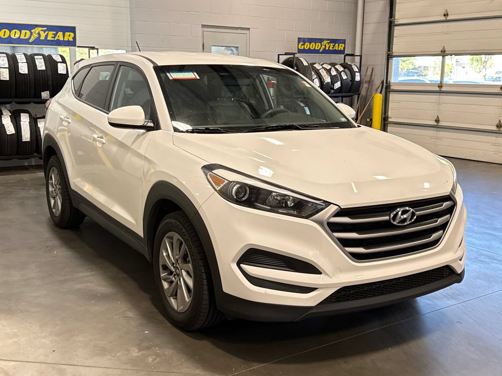 Used 2018 Hyundai Tucson SE AWD/4WD image 3