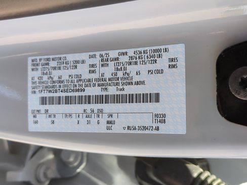 Used 2025 Ford F250 Lariat AWD/4WD image 36