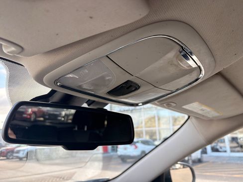 Used 2016 Jeep Cherokee Latitude w/ Comfort/Convenience Group image 29