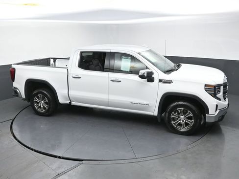 Used 2025 GMC Sierra 1500 SLT image 43