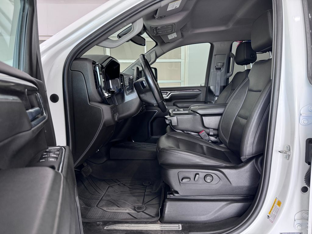 Certified 2024 Chevrolet Silverado 2500 LTZ AWD/4WD image 10