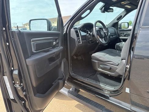 Used 2022 RAM 1500 Classic Warlock w/ Electronics Group image 9