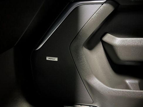 Used 2022 GMC Yukon Denali w/ Denali Premium Package image 19