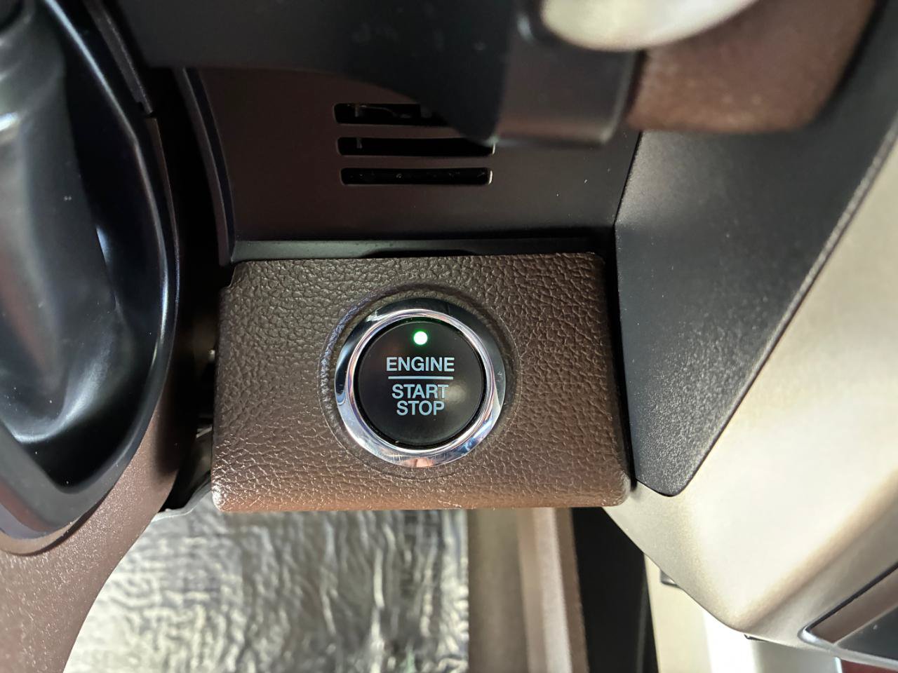 Used 2020 Ford F250 King Ranch w/ Chrome Package AWD/4WD image 32