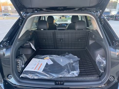 New 2026 Volkswagen Tiguan SE image 24