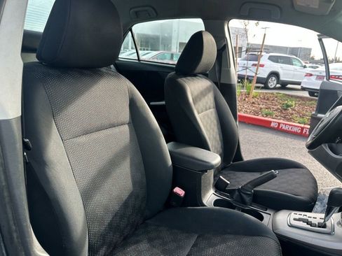 Used 2010 Toyota Corolla S image 15