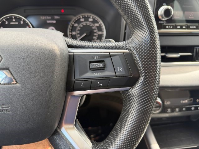 Used 2022 Mitsubishi Outlander ES FWD image 24