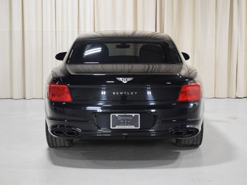 Used 2023 Bentley Flying Spur V8 image 13