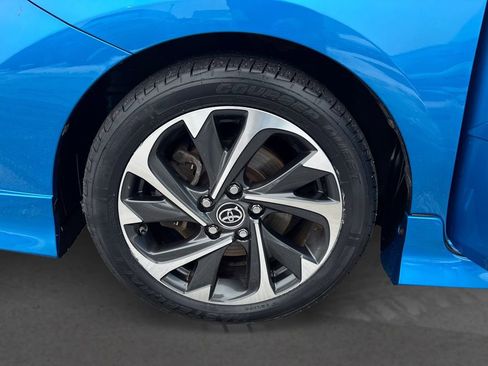 Used 2017 Toyota Corolla iM image 12
