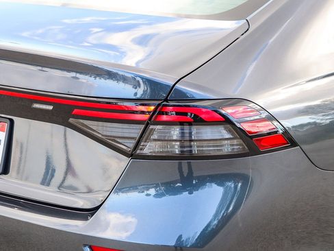 Certified 2025 Honda Accord SE image 10