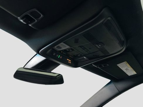 Used 2021 Cadillac XT5 Premium Luxury w/ LPO, Floor Liner Package image 20