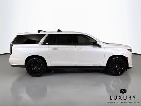 Used 2024 Cadillac Escalade ESV Premium Luxury w/ Performance Package AWD/4WD image 5
