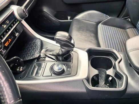 Used 2019 Toyota RAV4 XSE image 16