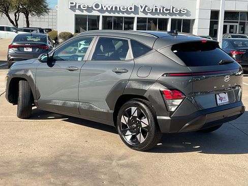 Used 2025 Hyundai Kona SEL image 7