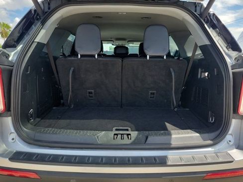 Certified 2023 Ford Explorer XLT w/ Equipment Group 202A RWD image 8