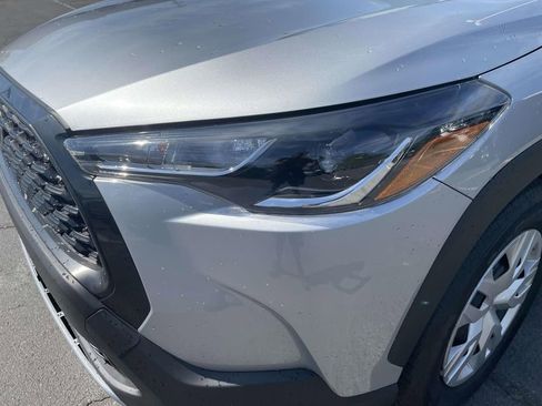 Used 2024 Toyota Corolla Cross L image 5