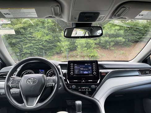 Certified 2024 Toyota Camry LE w/ Convenience Package FWD image 20