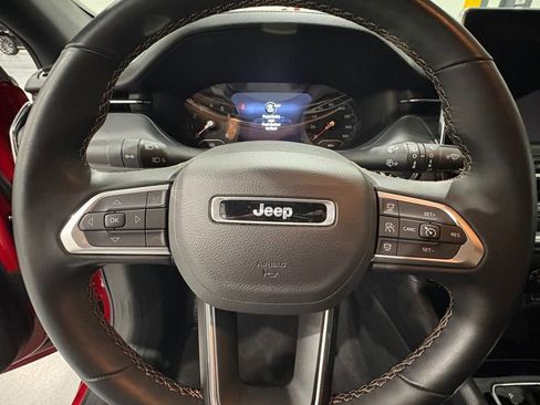 Used 2022 Jeep Compass Limited AWD/4WD image 13