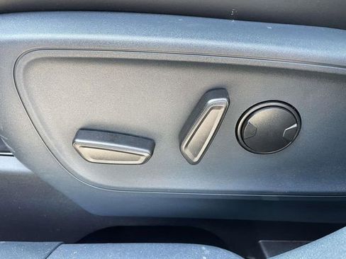 New 2025 Ford Maverick Lobo AWD/4WD image 18