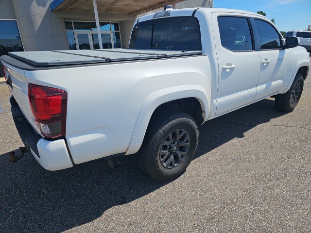 Used 2023 Toyota Tacoma SR5 w/ Technology Package AWD/4WD image 10