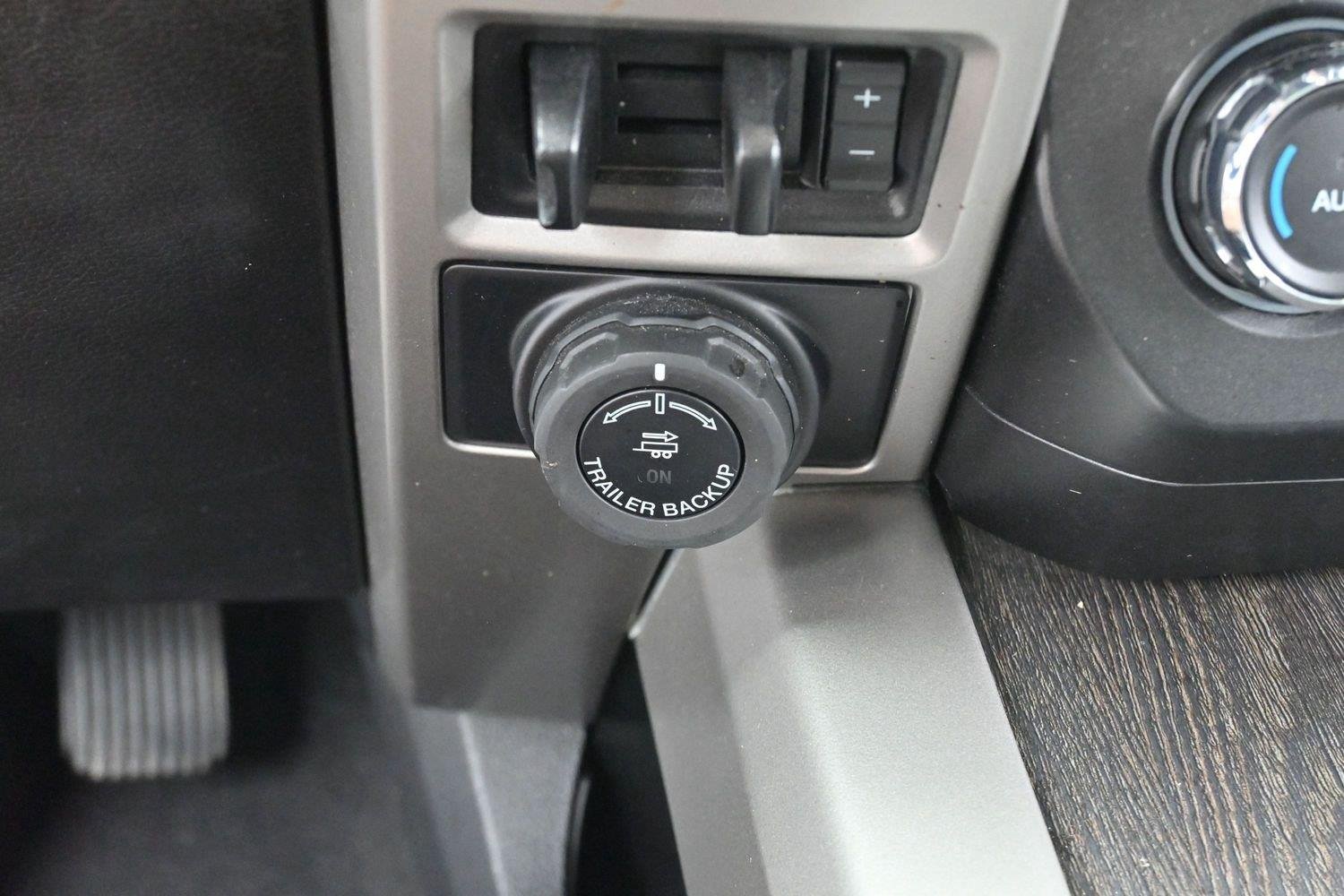 Used 2021 Ford F350 4x4 Crew Cab Super Duty image 24