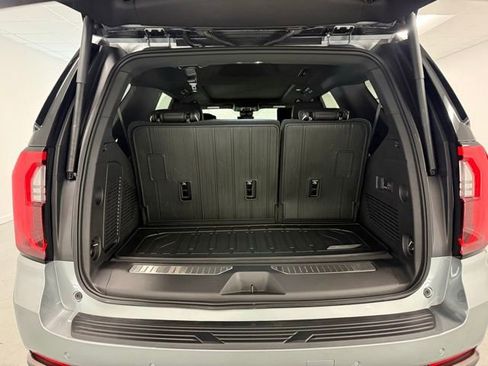 New 2026 GMC Yukon AT4 Ultimate AWD/4WD image 8
