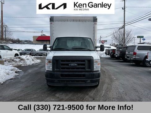 Used 2024 Ford E-450 and Econoline 450 Super Duty w/ Power Windows & Locks Group RWD image 2